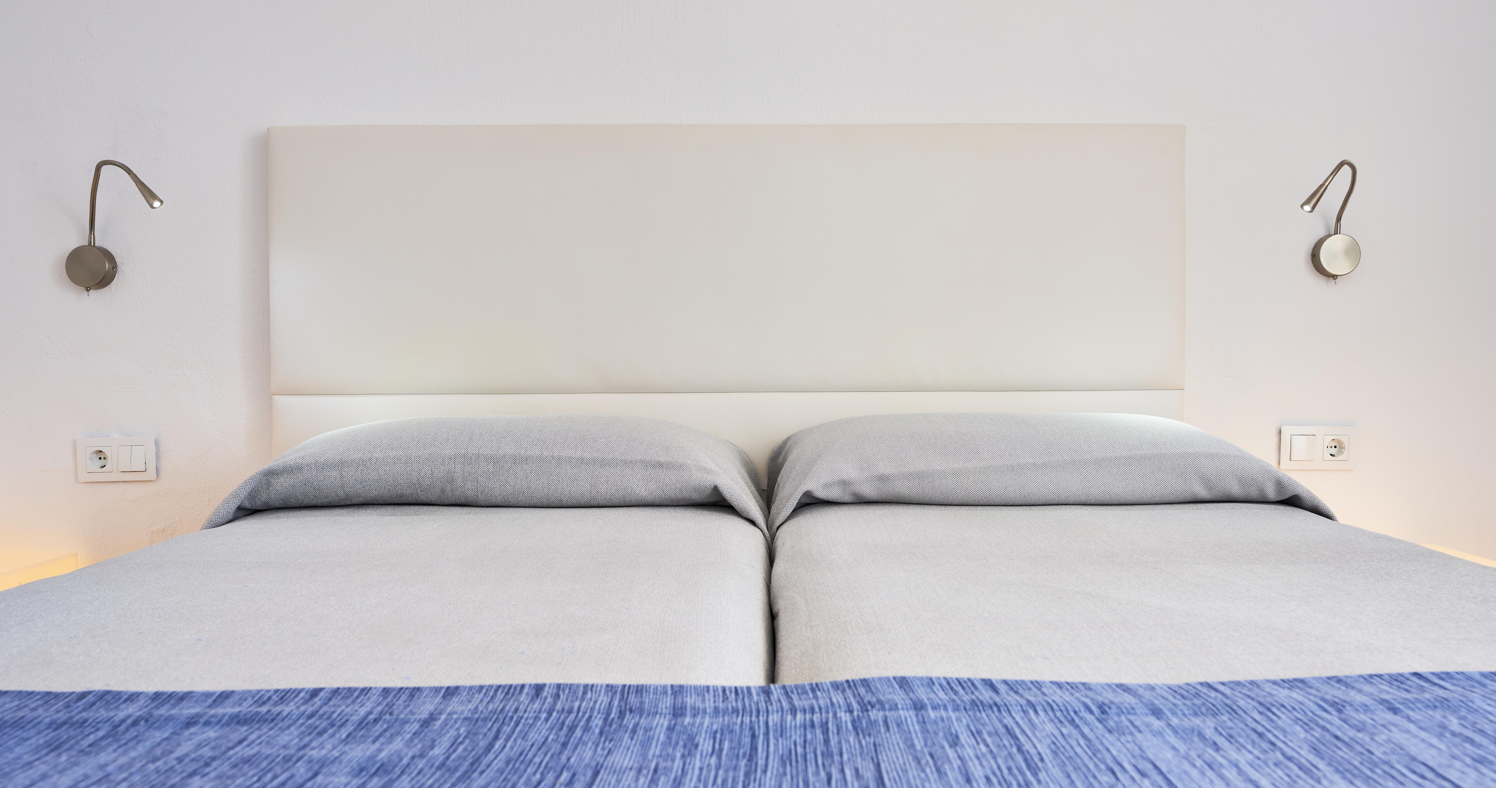 Smartline Cala N Bosch Hotel Кала'н Бош Екстериор снимка