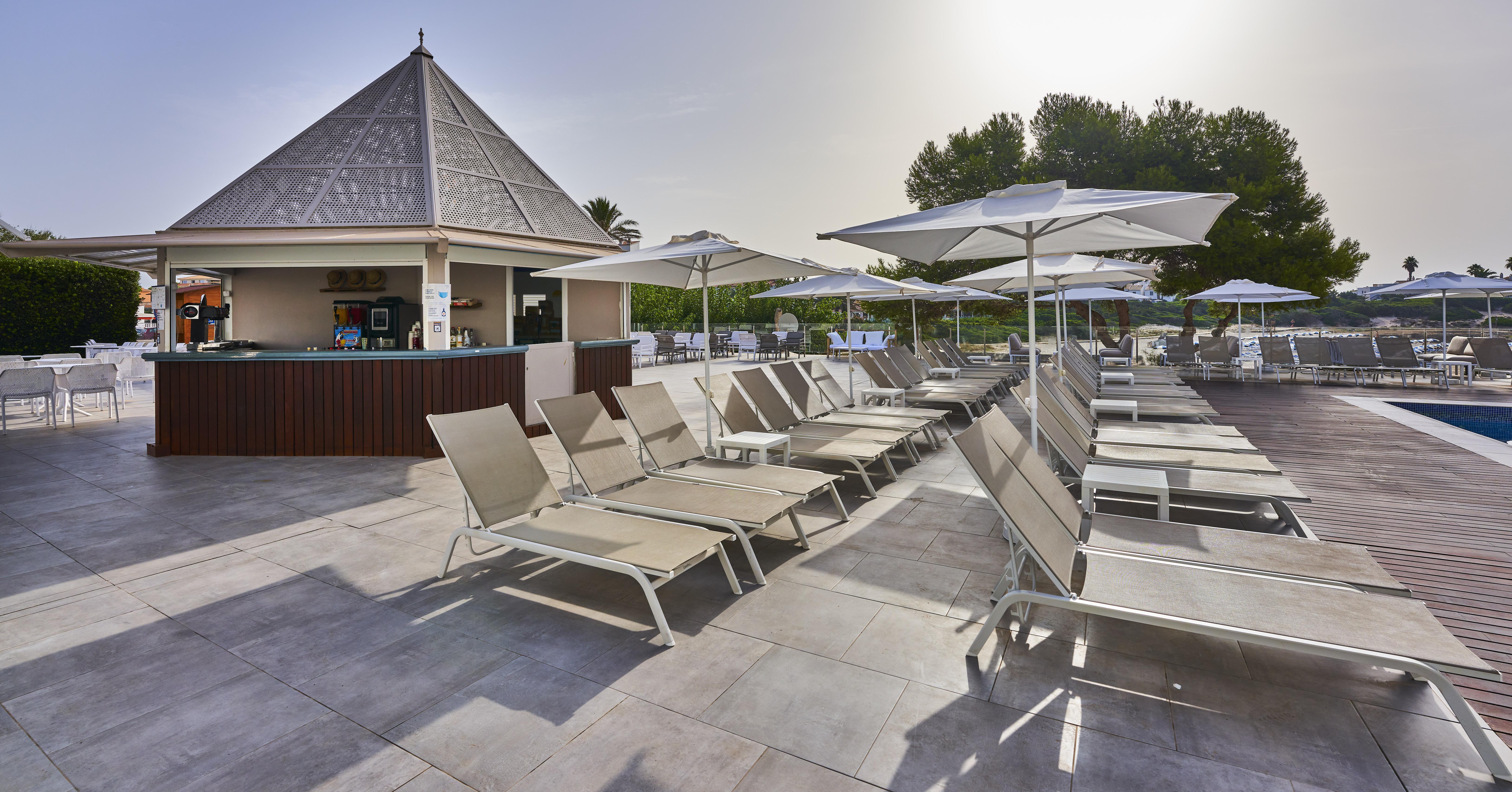 Smartline Cala N Bosch Hotel Кала'н Бош Екстериор снимка